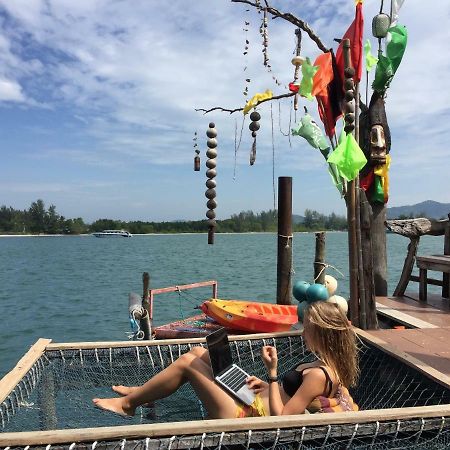Peacock Hostel Koh Lanta Ngoại thất bức ảnh