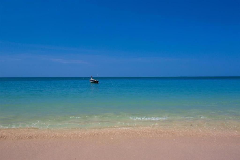 Peacock Hostel Koh Lanta Ngoại thất bức ảnh
