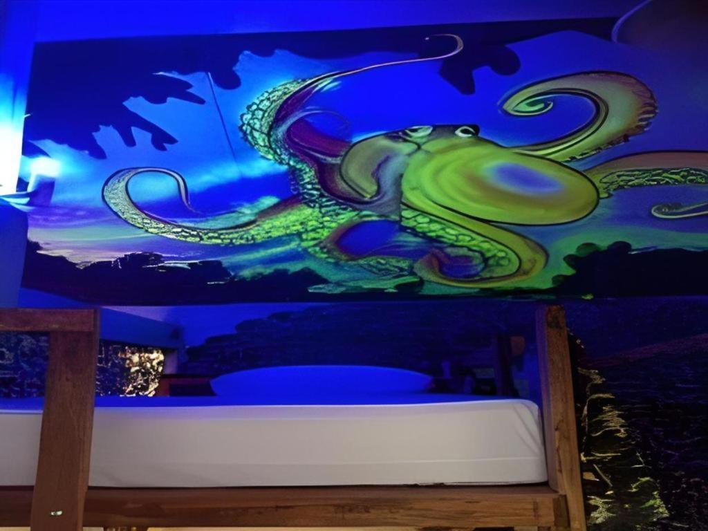Peacock Hostel Koh Lanta Ngoại thất bức ảnh