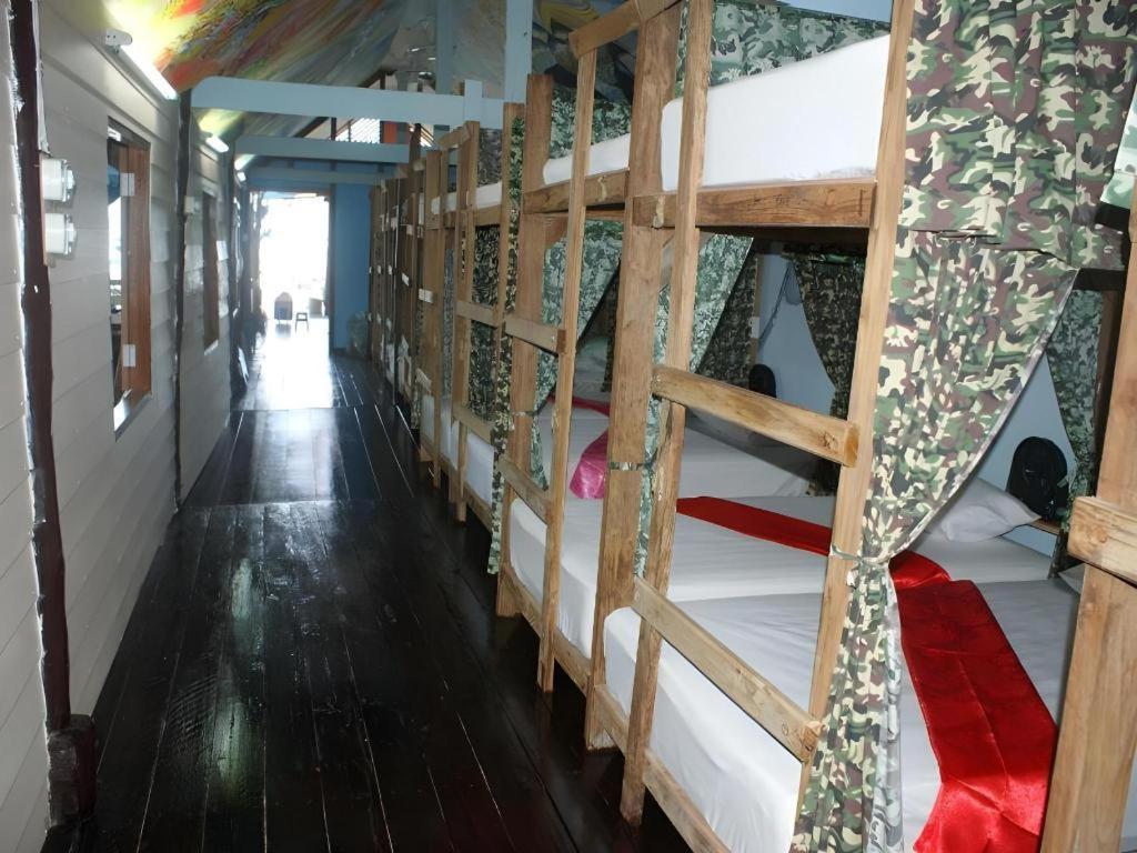 Peacock Hostel Koh Lanta Ngoại thất bức ảnh