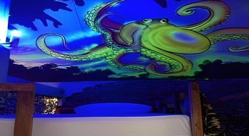 Peacock Hostel Koh Lanta Ngoại thất bức ảnh