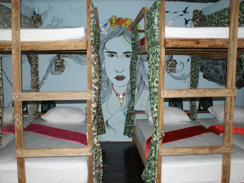 Peacock Hostel Koh Lanta Ngoại thất bức ảnh