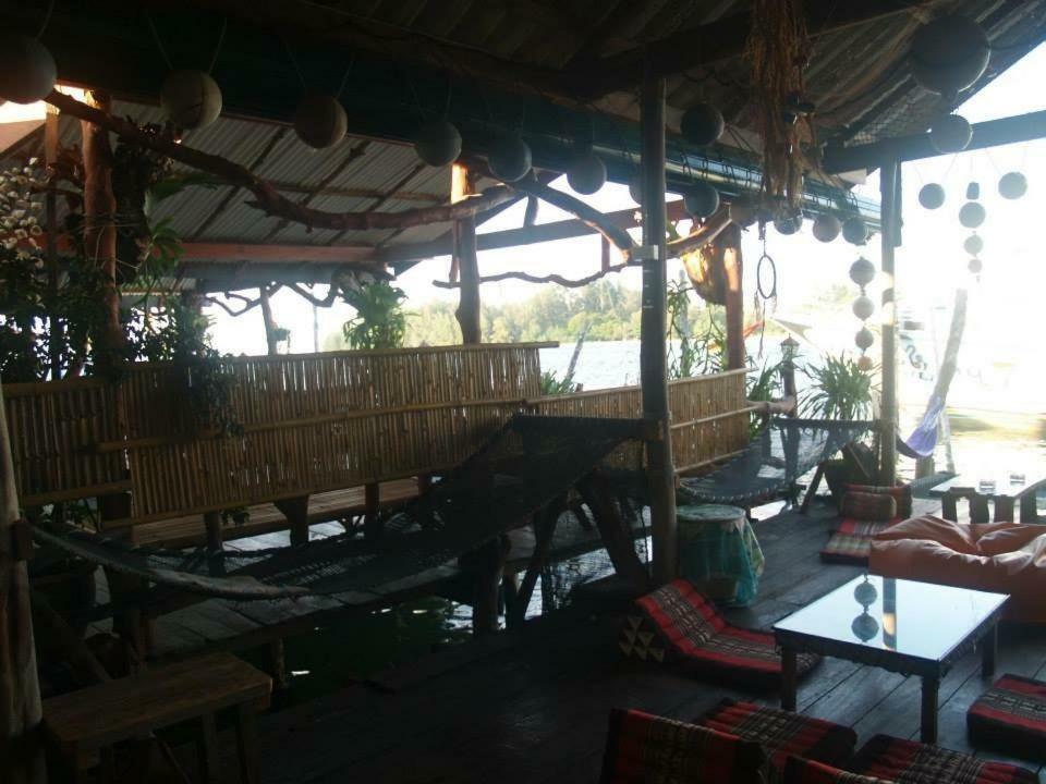 Peacock Hostel Koh Lanta Ngoại thất bức ảnh