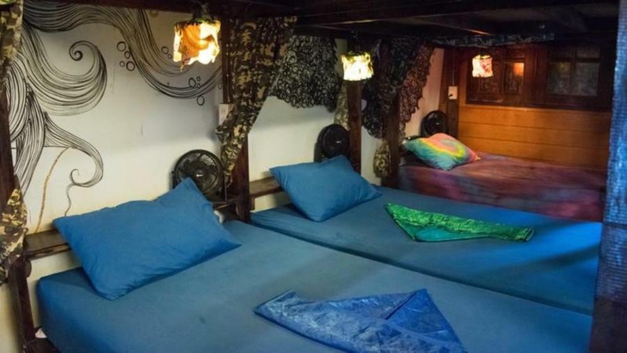 Peacock Hostel Koh Lanta Ngoại thất bức ảnh