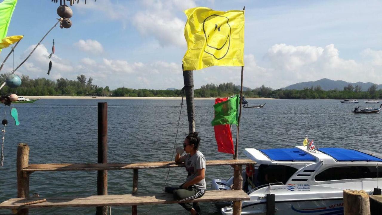 Peacock Hostel Koh Lanta Ngoại thất bức ảnh